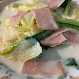 手軽に作れる！白菜たっぷりのミルク煮です！